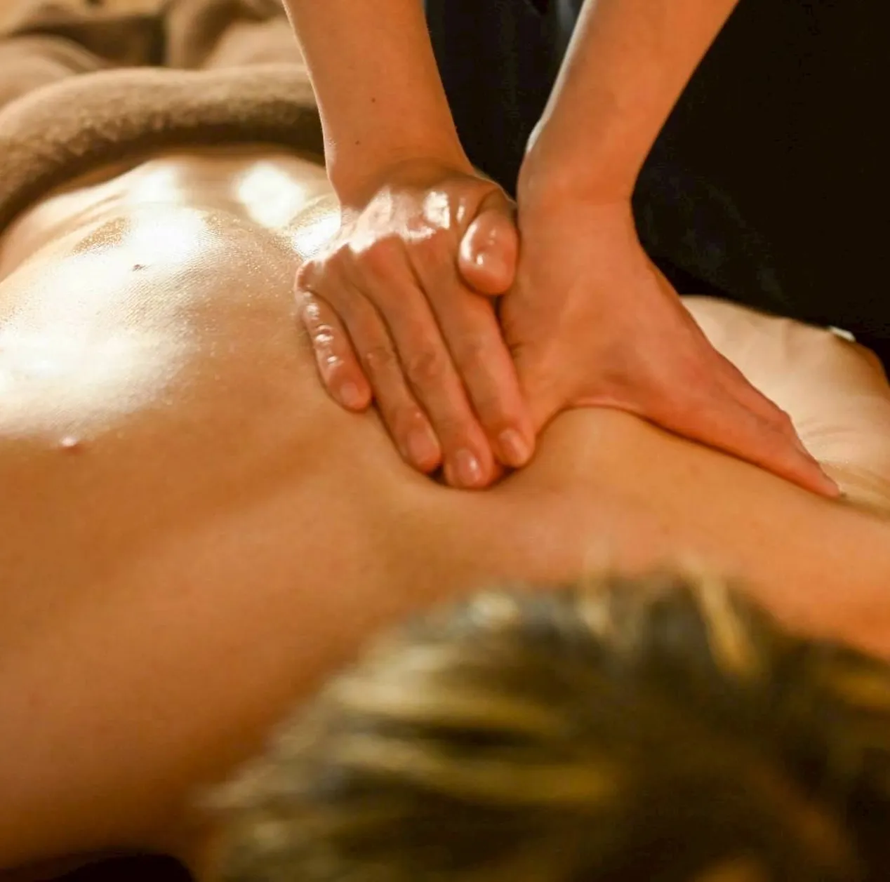 鹿児島市 天文館で脂肪冷却＋オイルマッサージで最強痩身術とリ...